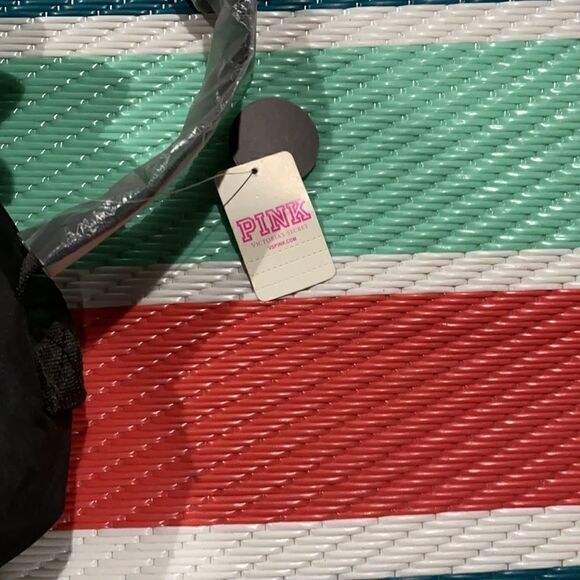 Pink:Cooler NWT limited edition   - Picture 4 of 4